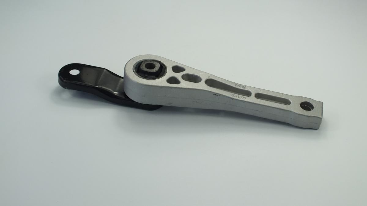 ENGINE MOUNT
