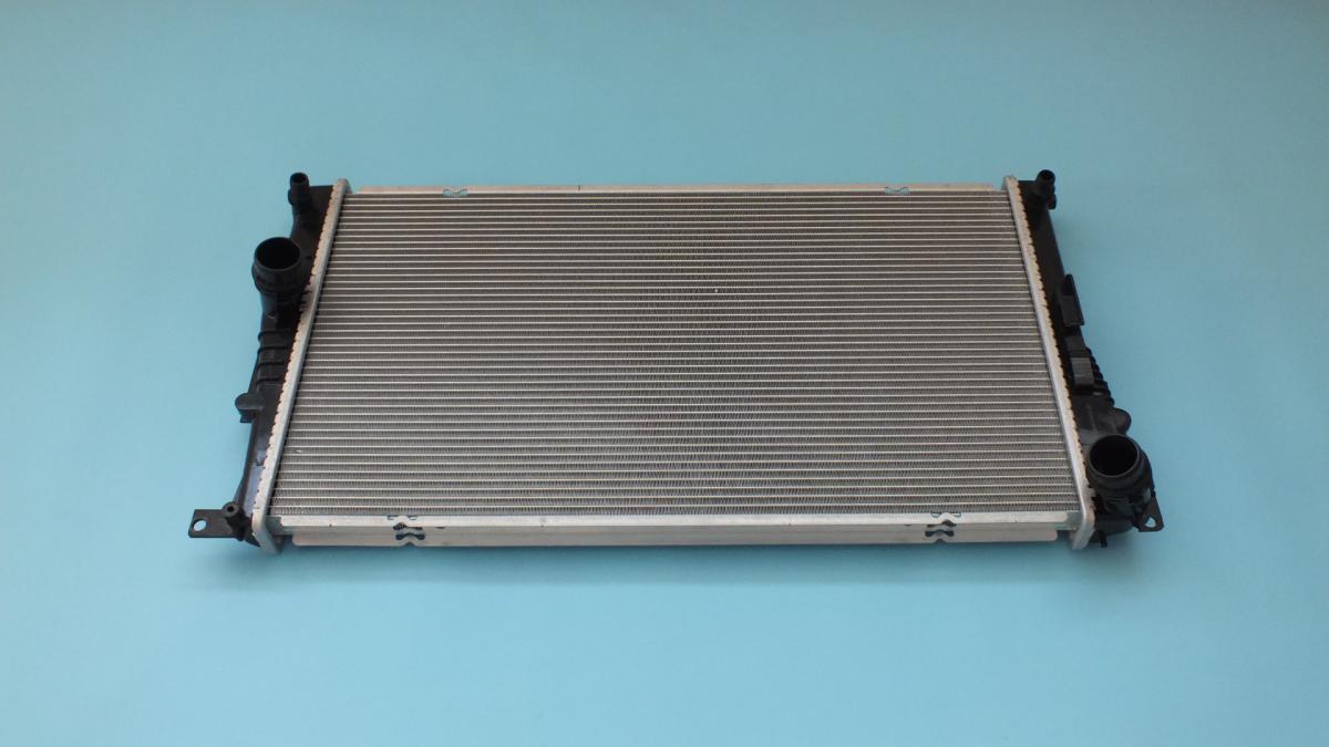 RADIATEUR MOTEUR