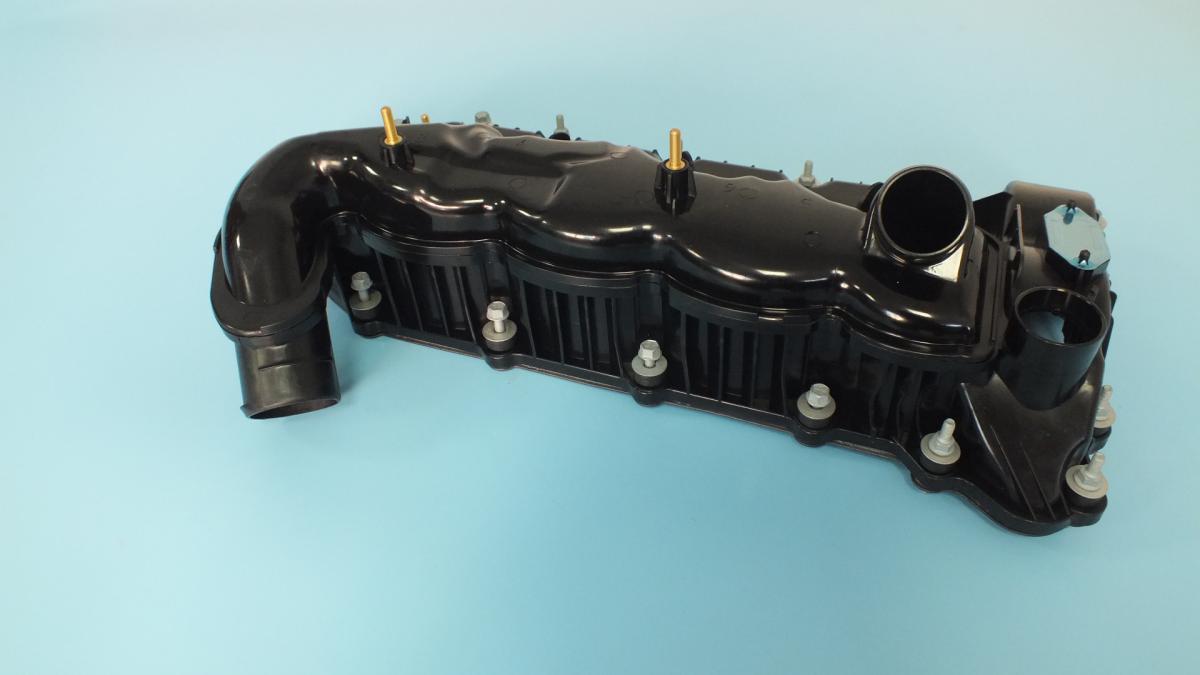 VALVE COVER
