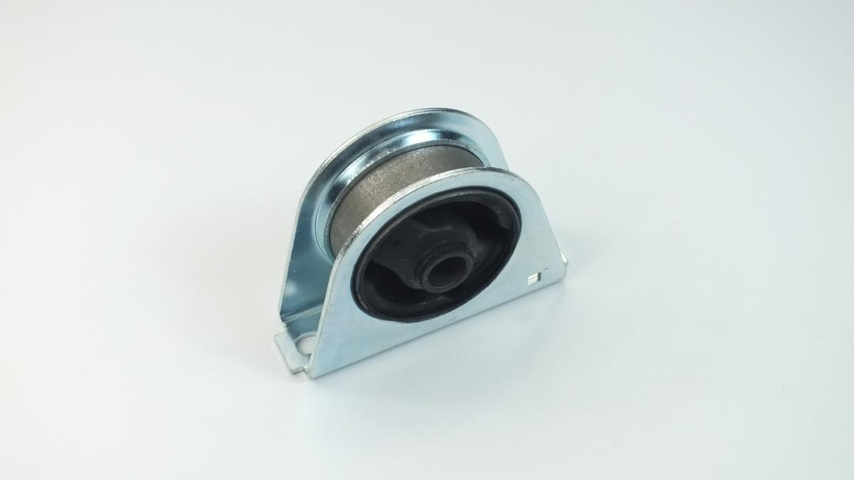 ENGINE MOUNT