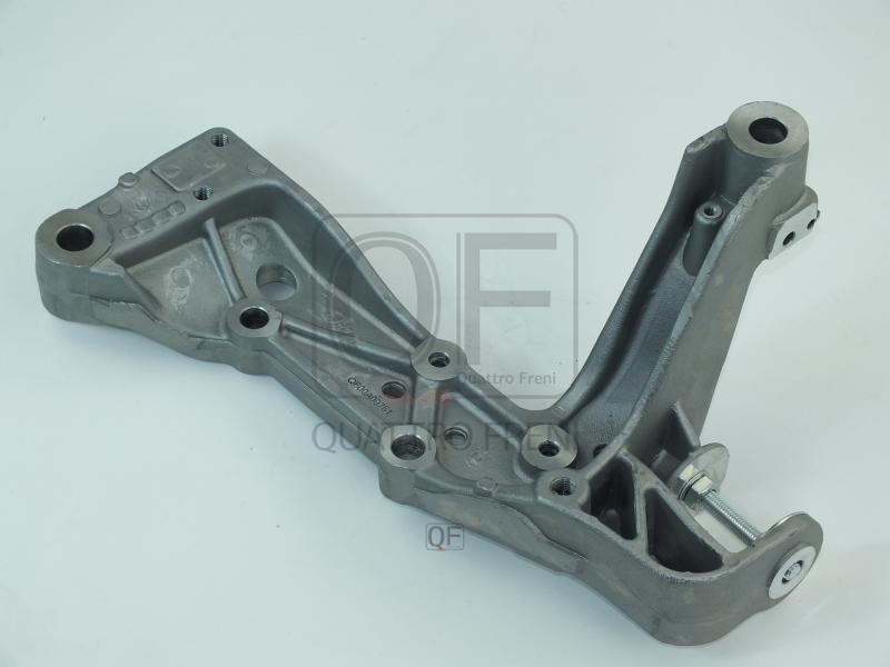 ENGINE MOUNT