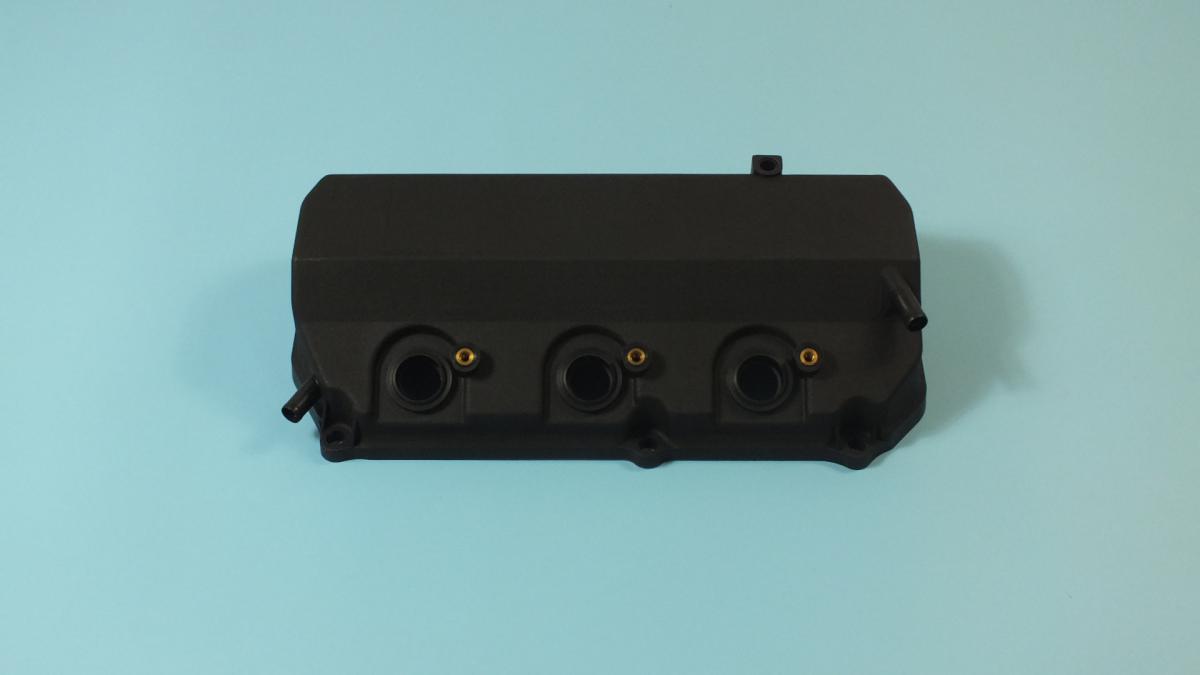 VALVE COVER