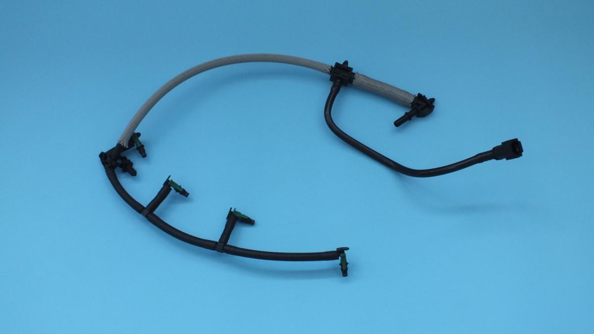 LEAK OIL LINE