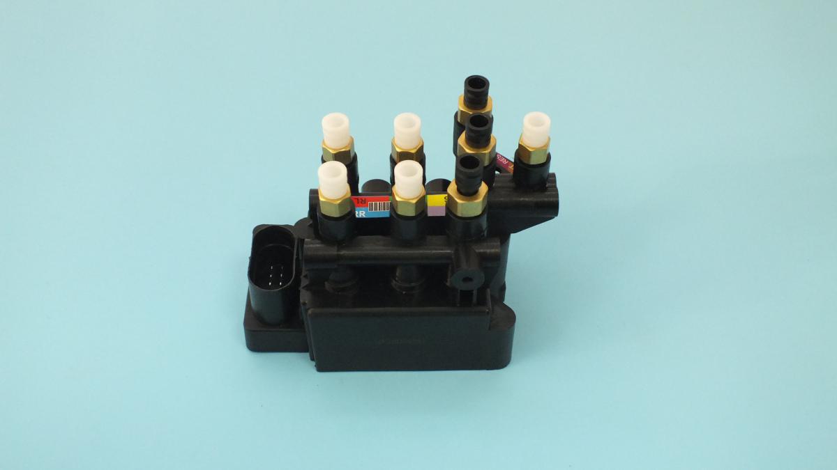 BLOC DE VALVES DE SUSPENSION PNEUMATIQUE