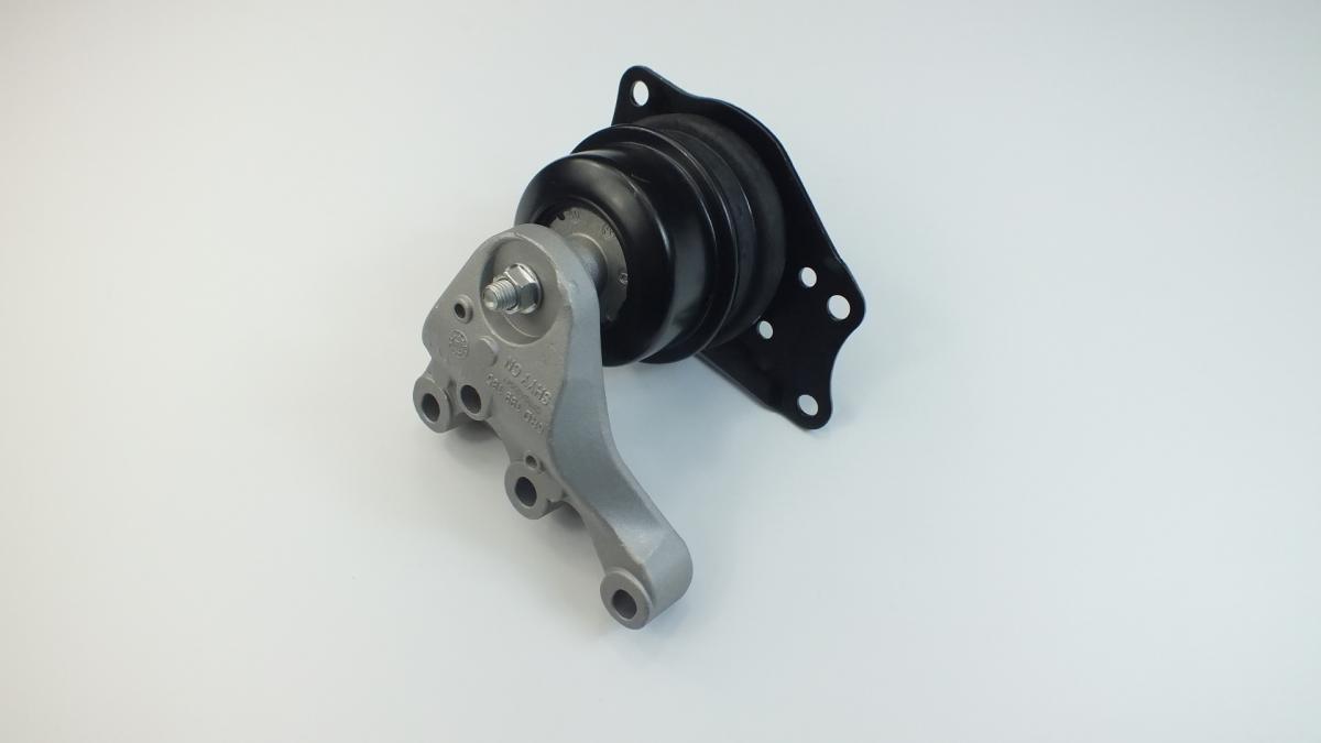 ENGINE MOUNT