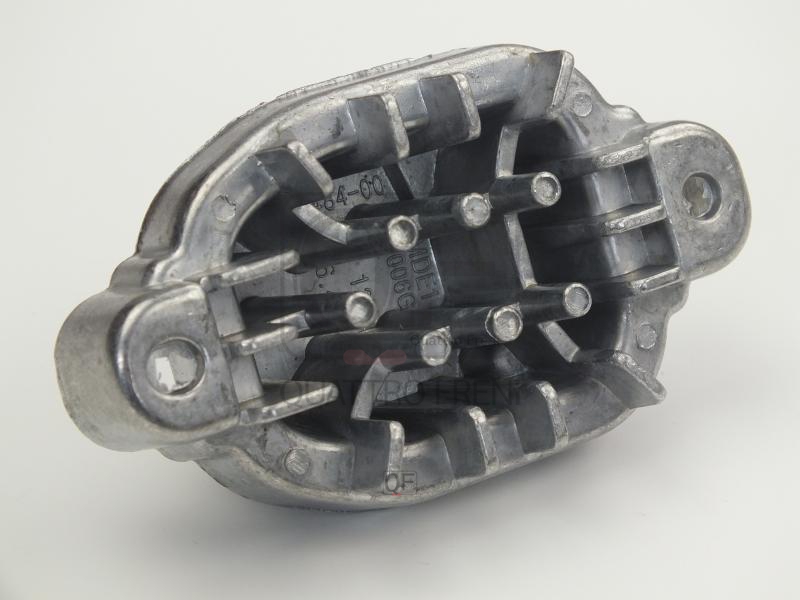 LED WITH HEAT SINK