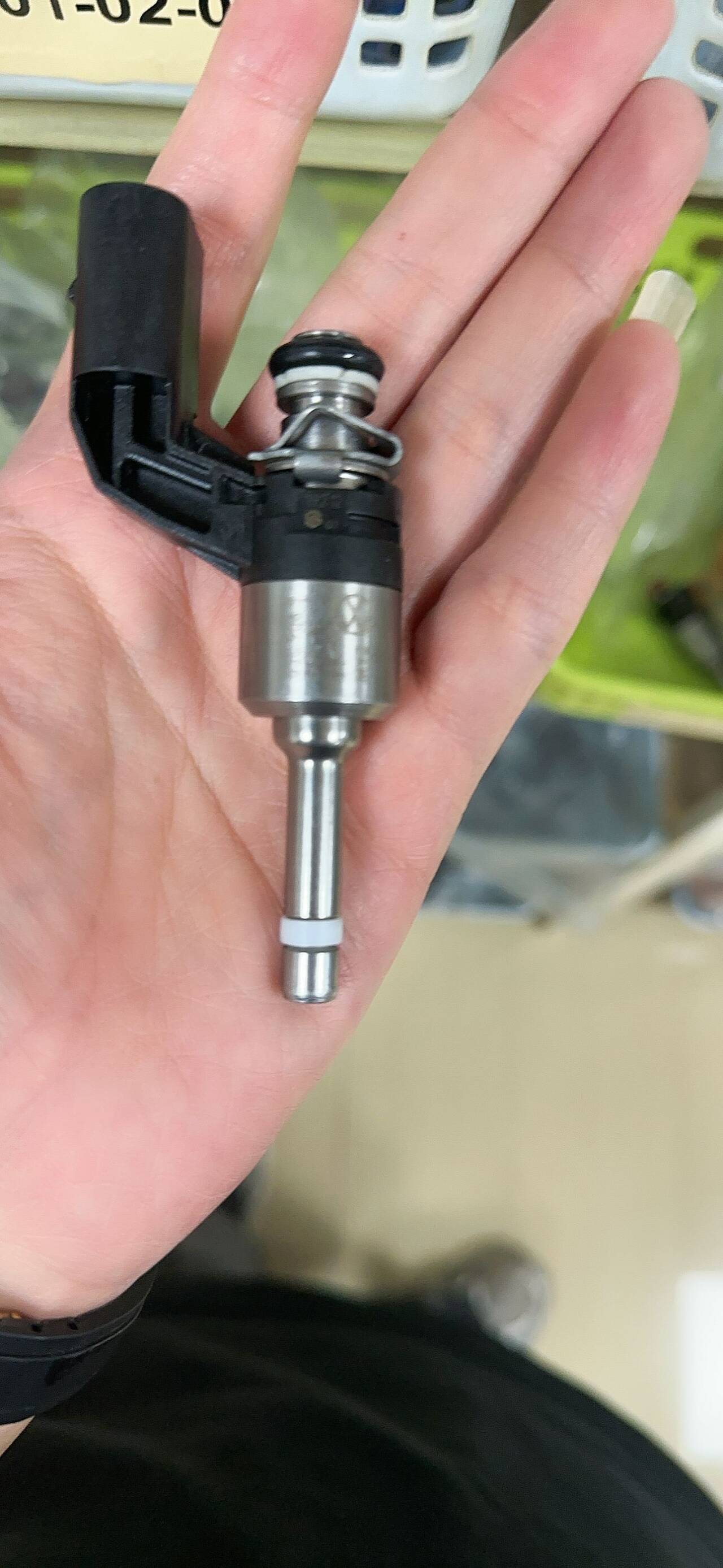 INJECTEUR, CARBURANT